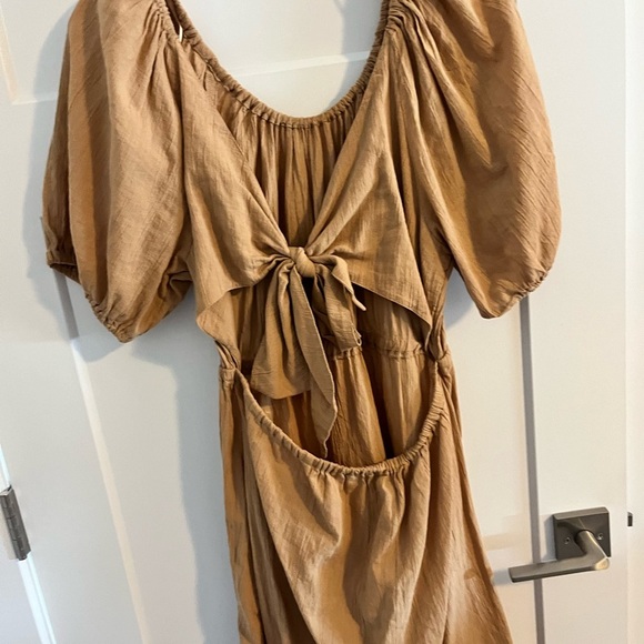 Old Navy Tan Mini Dress - Picture 3 of 5